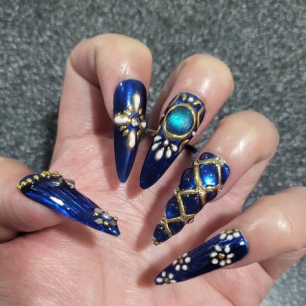 Blue and Gold Nails - Image 3