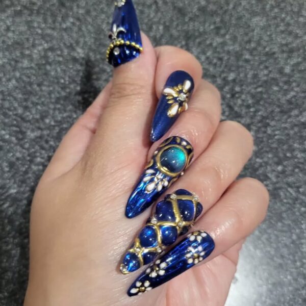 Blue and Gold Nails - Image 4