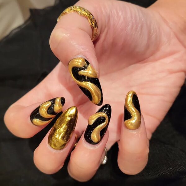 Golden Nails - Image 3