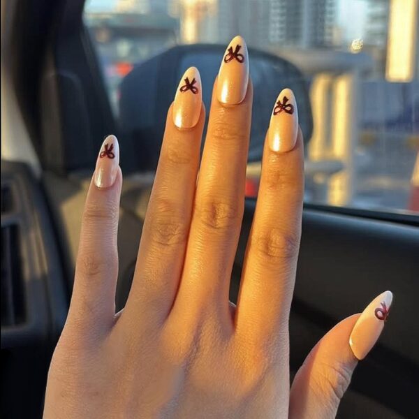 Shiny Ribbon Nails - Image 3